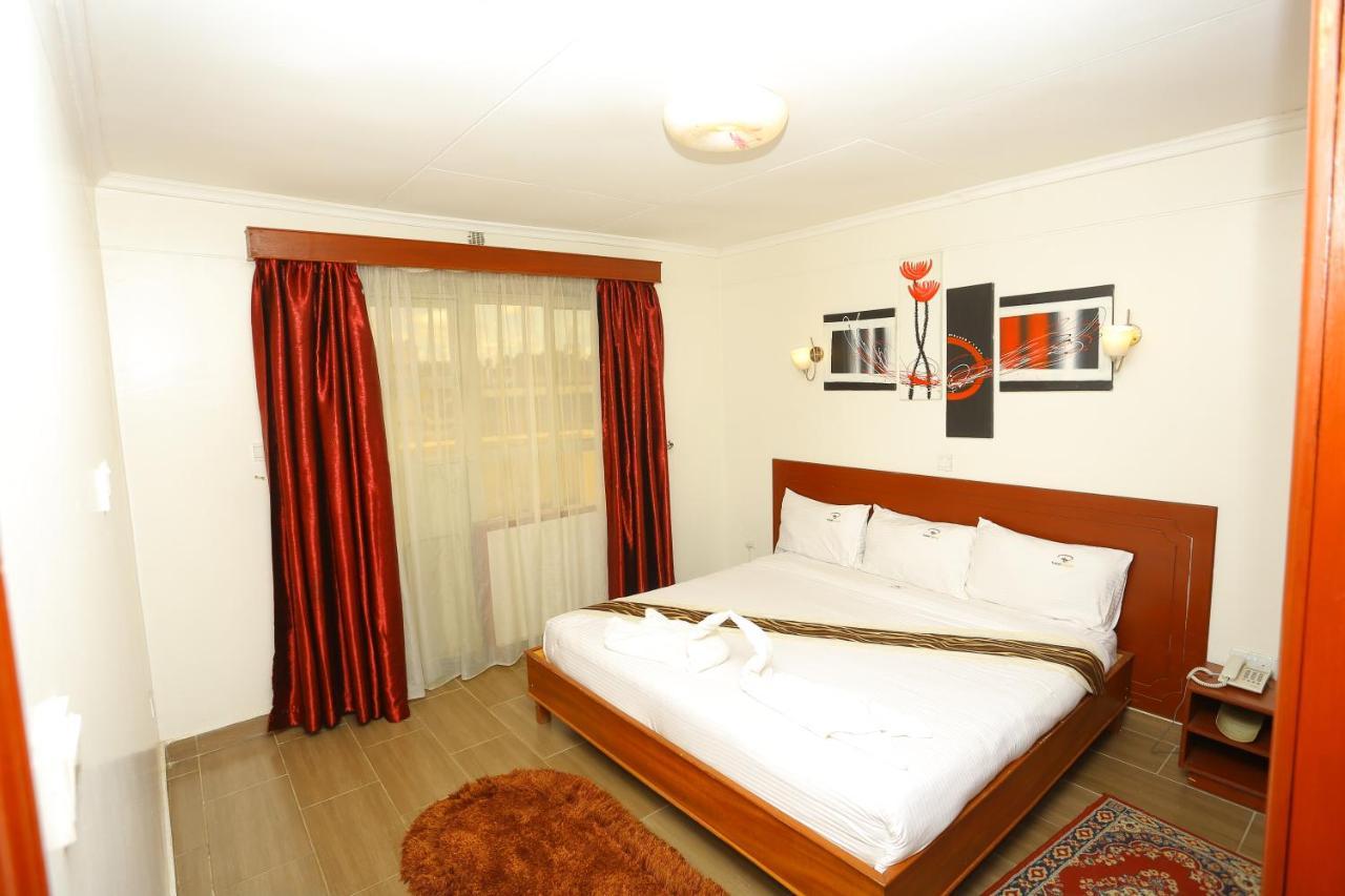 Merril Hotel เอลโดเร็ท ภายนอก รูปภาพ